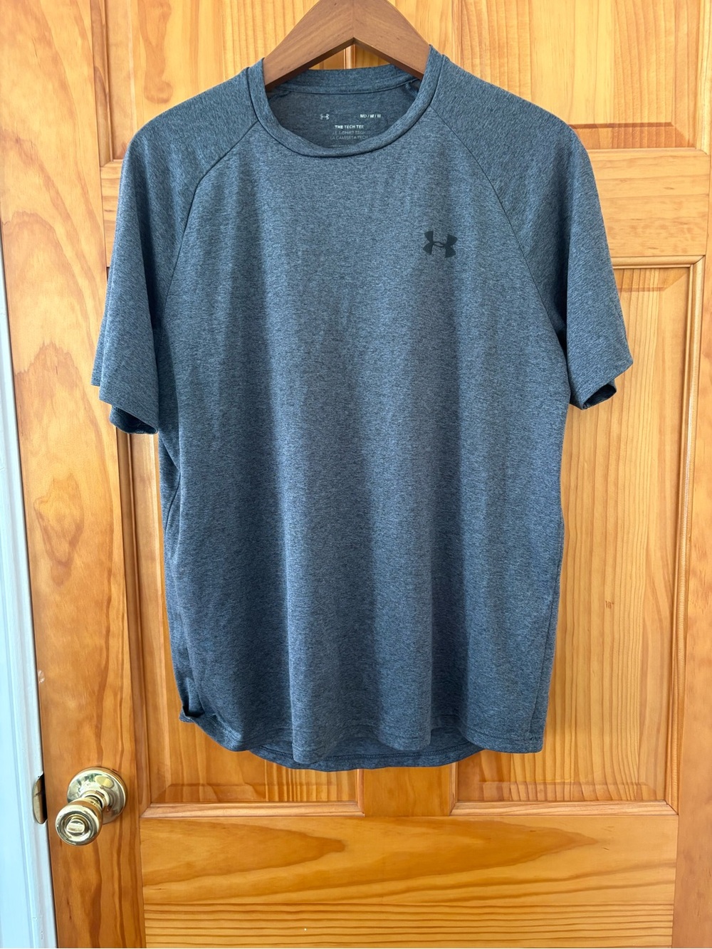 Under Armour Men’s Short Sleeve Performance Tee in Dark Heather Gray